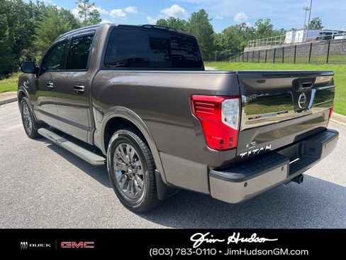 Used 2017 Nissan Titan Platinum Reserve RWD image 6