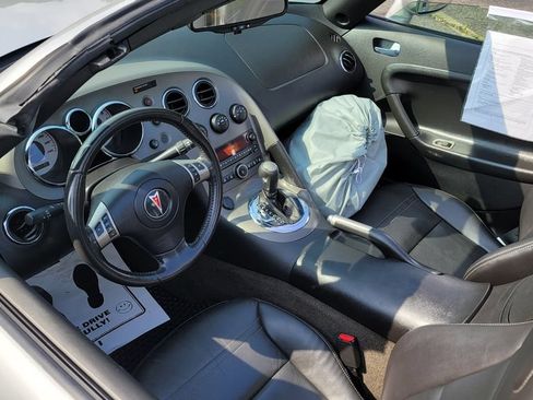 Used 2007 Pontiac Solstice Convertible w/ Premium Package RWD image 23