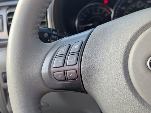 Used 2010 Subaru Forester 2.5X Limited image 24