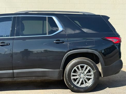 Used 2023 Chevrolet Traverse LT AWD/4WD image 5