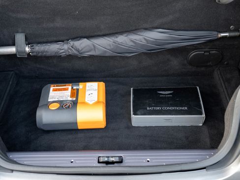 Used 2009 Aston Martin DB9 Volante image 34