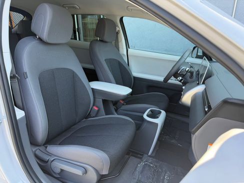 Used 2023 Hyundai Ioniq 5 SE w/ Cargo Package image 33