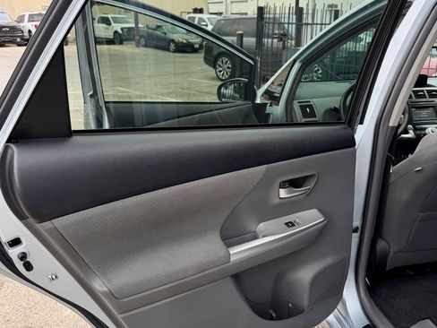 Used 2012 Toyota Prius V Three image 11