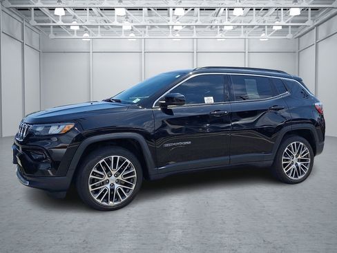 Used 2023 Jeep Compass Limited w/ Elite Group AWD/4WD image 7