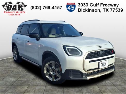 Used 2025 MINI Cooper Countryman S image 1