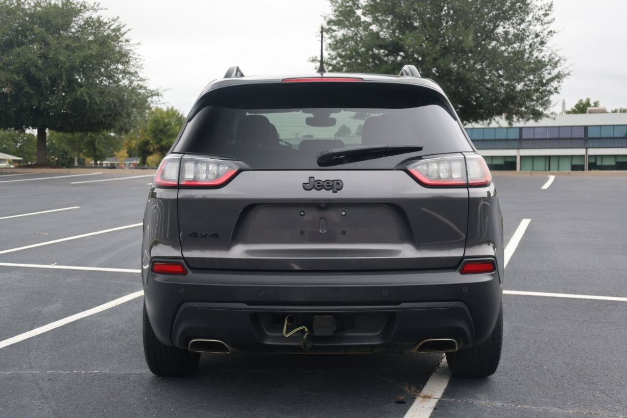 Used 2019 Jeep Cherokee Latitude Plus AWD/4WD image 4