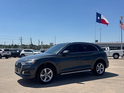 Used 2021 Audi Q5 2.0T Premium w/ Convenience Package AWD/4WD image 12