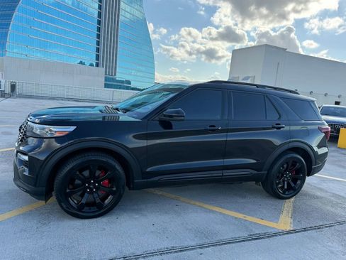 Used 2021 Ford Explorer ST w/ Equipment Group 401A image 7