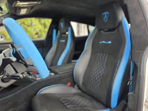 Used 2024 Lamborghini Urus Performante image 19