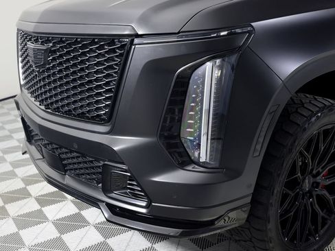 Used 2025 Cadillac Escalade V w/ LPO, Floor Liner Package AWD/4WD image 44