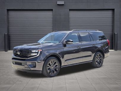 Used 2025 Ford Expedition Platinum w/ Stealth Appearance Package