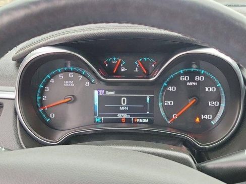 Used 2018 Chevrolet Impala LT w/ Sunroof and Spoiler Package image 25