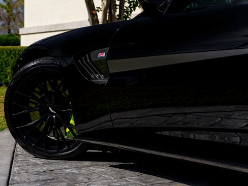 Used 2023 Aston Martin V8 Vantage Coupe image 36