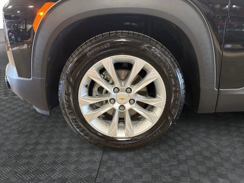 Used 2021 Chevrolet TrailBlazer LS image 16