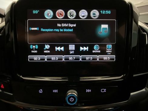 Used 2019 Chevrolet Traverse Premier w/ Driver Confidence II Package FWD image 16