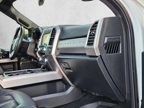Used 2020 Ford F250 Platinum w/ FX4 Off-Road Package AWD/4WD image 20