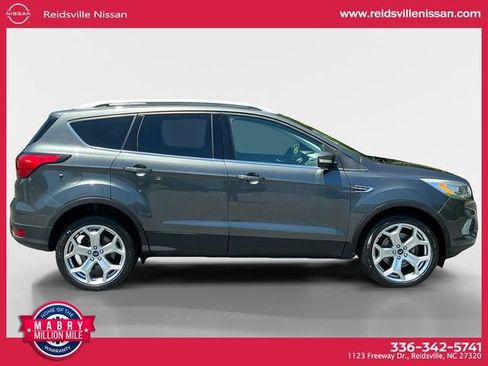 Used 2019 Ford Escape Titanium AWD/4WD image 6