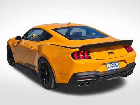 New 2026 Ford Mustang GT Premium w/ GT Performance Package RWD image 18