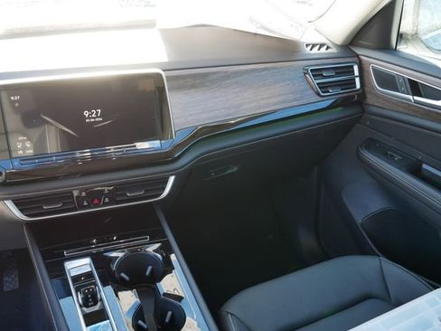 New 2026 Volkswagen Atlas SEL image 10