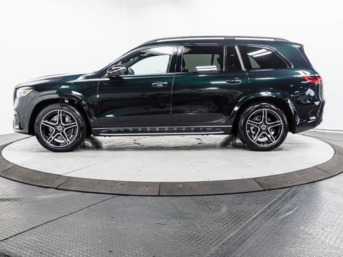 Used 2025 Mercedes-Benz GLS 450 4MATIC image 4