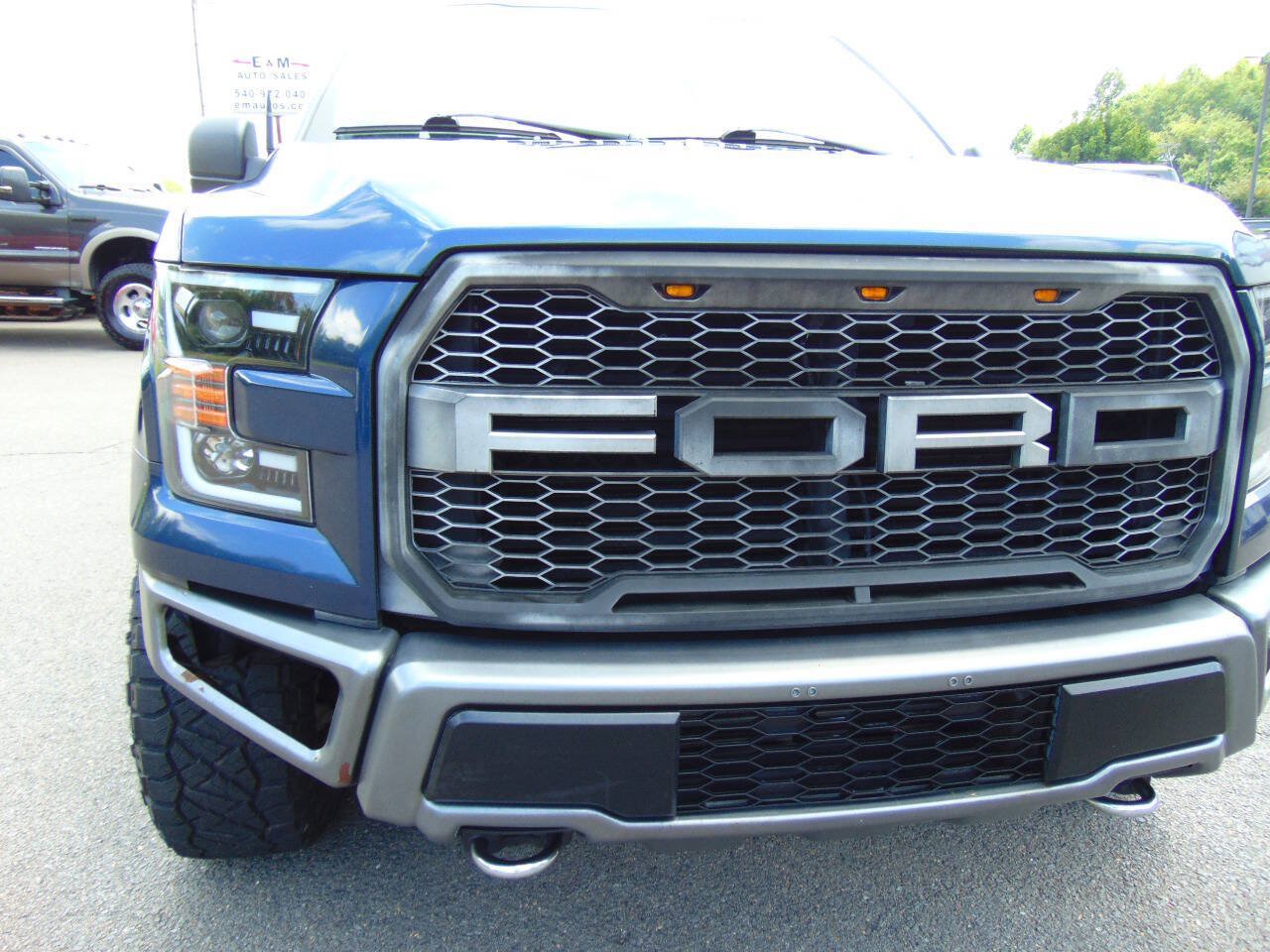 Used 2017 Ford F150 XLT w/ Equipment Group 302A Luxury AWD/4WD image 37