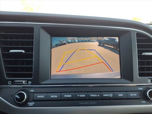 Used 2018 Hyundai Elantra SEL w/ Winter Weather Package image 20