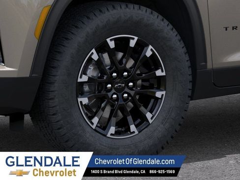 New 2026 Chevrolet Traverse Z71 AWD/4WD image 9