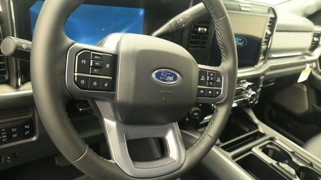 New 2026 Ford F250 Lariat w/ Black Appearance Package AWD/4WD image 16