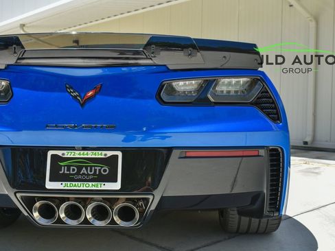 Used 2015 Chevrolet Corvette Z06 w/ 3LZ Preferred Equipment Group RWD image 38