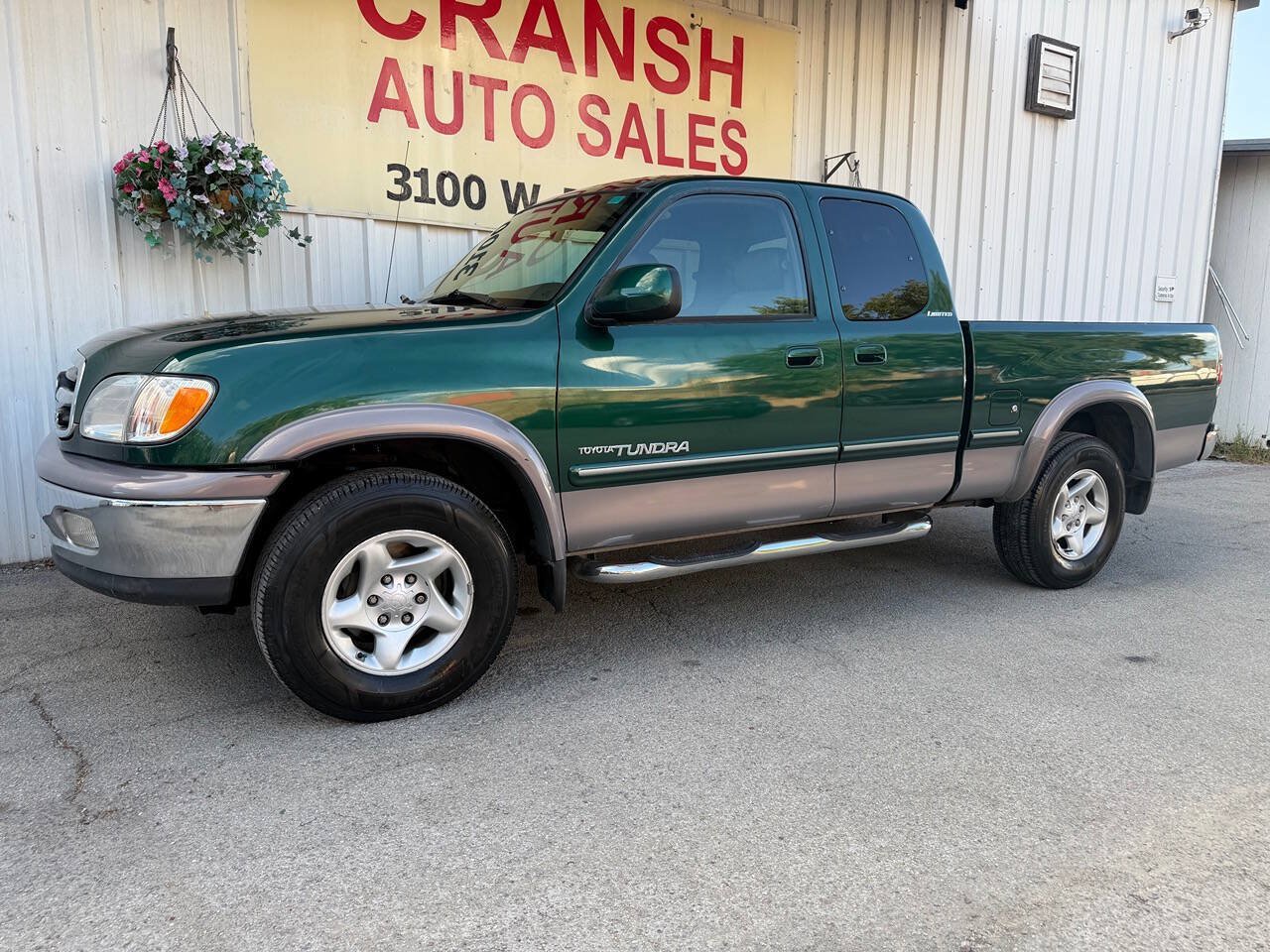 Used 2000 Toyota Tundra Limited RWD image 6