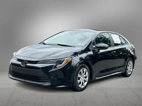 Used 2024 Toyota Corolla LE FWD image 1
