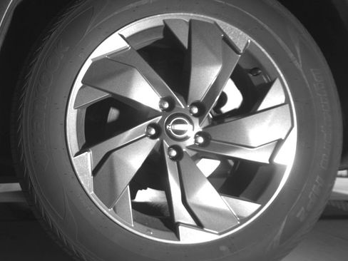 Used 2025 Nissan Rogue SV AWD/4WD image 14