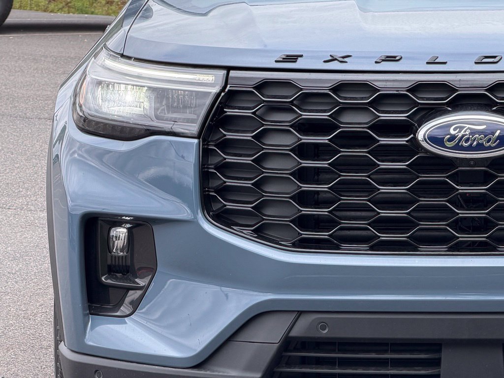 New 2026 Ford Explorer ST-Line AWD/4WD image 2