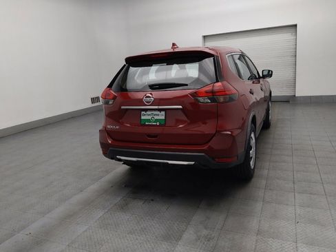 Used 2017 Nissan Rogue S image 9