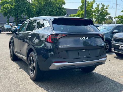 Used 2026 Kia Sportage LX w/ LX Convenience Package AWD/4WD image 11