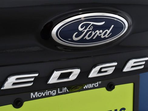 Used 2024 Ford Edge SEL w/ Convenience Package image 23