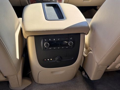 Used 2013 Chevrolet Tahoe LTZ image 8