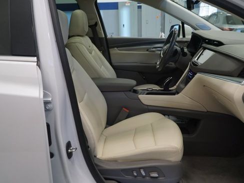 Used 2023 Cadillac XT5 Premium Luxury w/ Technology Package image 17