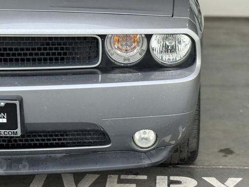Used 2014 Dodge Challenger SXT Plus RWD image 5