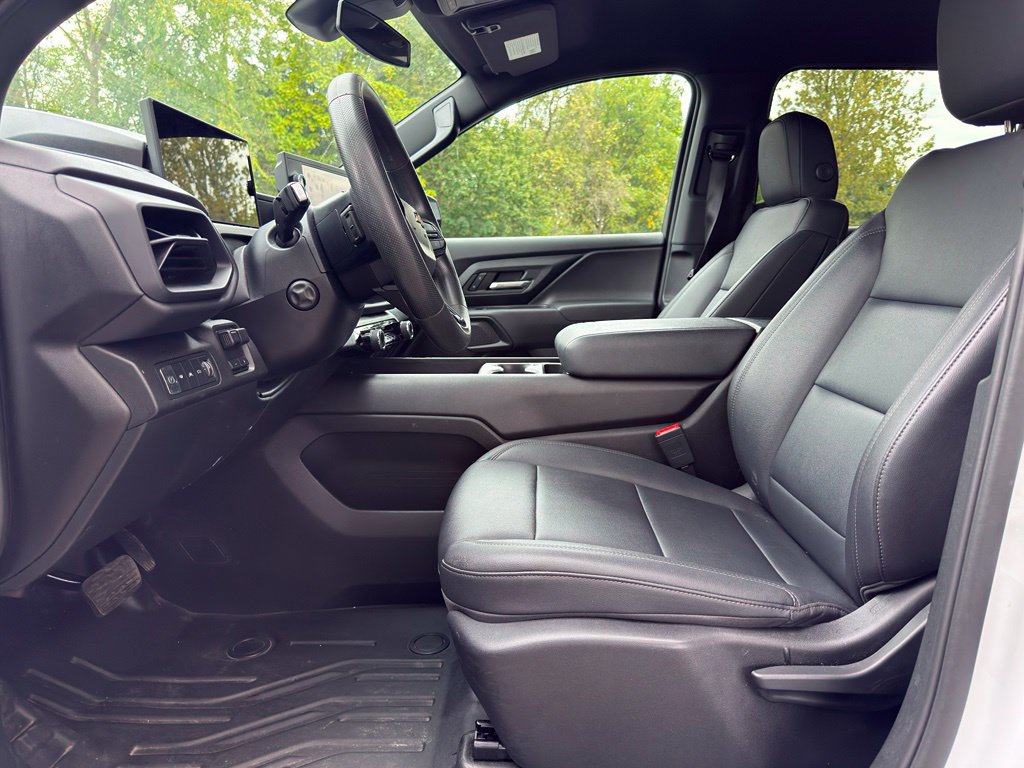 Used 2024 Chevrolet Silverado EV W/T AWD/4WD image 17