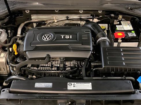 Used 2016 Volkswagen GTI SE w/ Lighting Package (SEL) FWD image 30