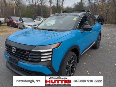 New 2025 Nissan Kicks SR