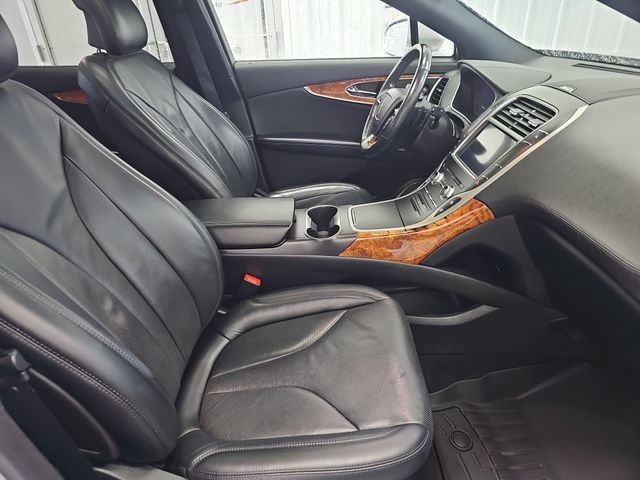 Used 2019 Lincoln Nautilus Reserve AWD/4WD image 30