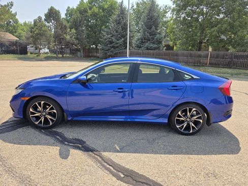 Used 2020 Honda Civic Sport image 2