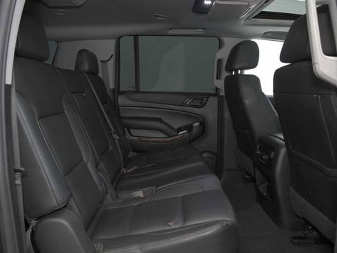 Used 2020 GMC Yukon XL SLT w/ Open Road Package RWD image 18