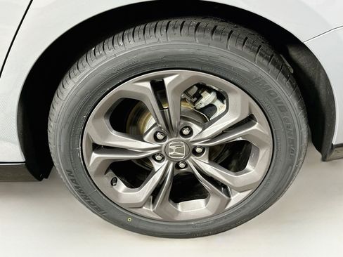 Used 2025 Honda Accord EX-L image 11
