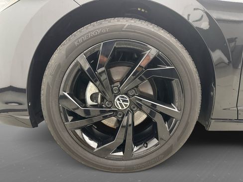 Used 2025 Volkswagen Jetta SE w/ Sunroof Package FWD image 23