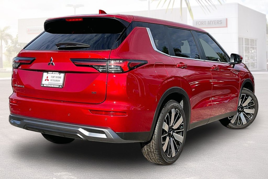 Used 2026 Mitsubishi Outlander SE FWD image 31