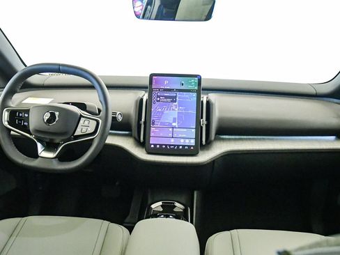 New 2026 Volvo EX30 Cross Country Ultra AWD/4WD image 15