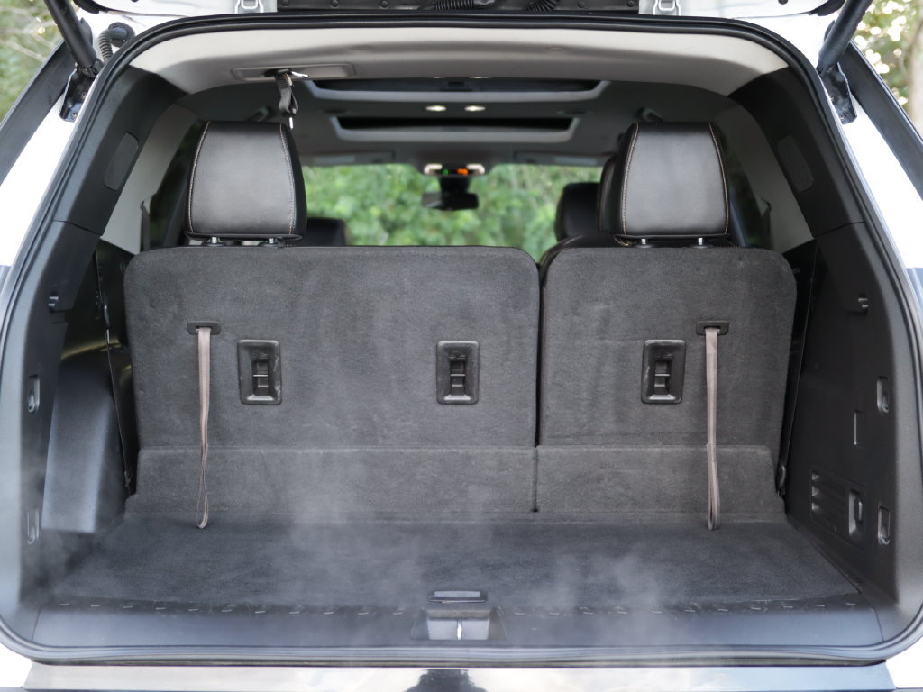 Used 2018 Chevrolet Traverse Premier w/ Redline Edition FWD image 33